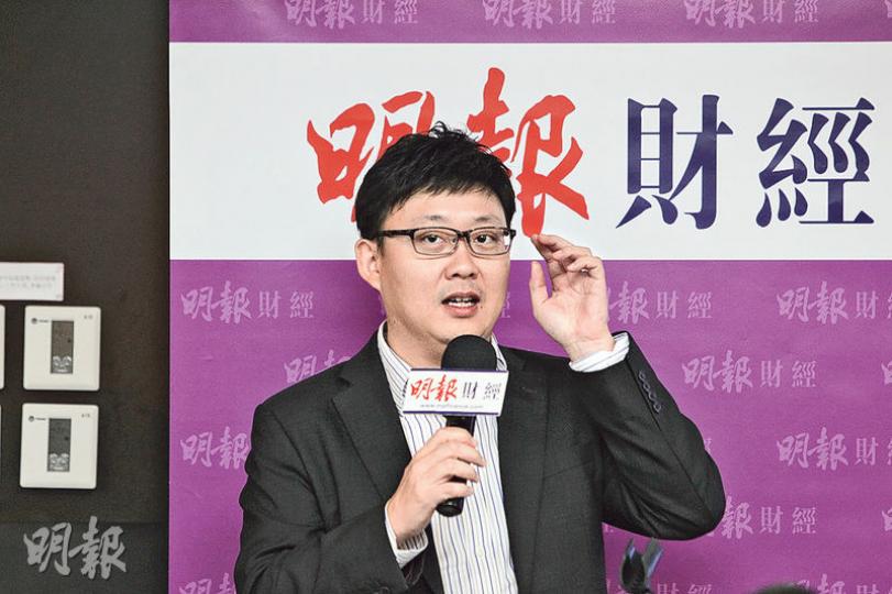 本報昨舉辦投資研討會,座無虛席。其中香港奧國經濟學院創辦人兼專業投資者王弼(圖)認為,本港及環球經濟或進入冰河時期,選股應優先考慮其防守性。(林俊源攝) 本報昨舉辦投資研討會,座無虛席。其中香港奧國經濟學院創辦人兼專業投資者王弼(圖)認為,本港及環球經濟或進入冰河時期,選股應優先考慮其防守性。(林俊源攝)