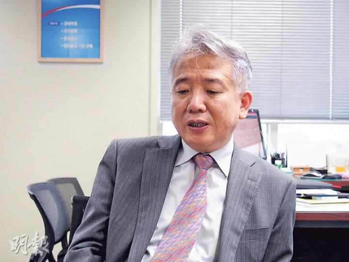 韓國外交部東北亞事務局長李相德表示，日本道歉其實「不是那麼複雜、那麼難的事情。」（林康琪攝）