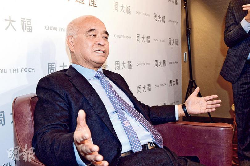 尖東海濱重建項目備受爭議,針對康文署推遲簽約,新世界發展主席鄭家純滿肚委屈,形容自己是「好心做壞事」,認為重提諮詢的決定「莫名其妙」。(劉焌陶攝) 尖東海濱重建項目備受爭議,針對康文署推遲簽約,新世界發展主席鄭家純滿肚委屈,形容自己是「好心做壞事」,認為重提諮詢的決定「莫名其妙」。(劉焌陶攝)