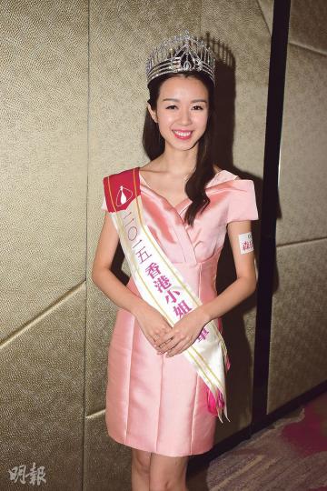 麥明詩當選港姐冠軍後,是非不斷,更日日新鮮。(攝影:梁迺楠)龐卓欣表示留意不到麥明詩與排舞師麥秋成有特別關係。(攝影:梁迺楠) 麥明詩當選港姐冠軍後,是非不斷,更日日新鮮。(攝影:梁迺楠)龐卓欣表示留意不到麥明詩與排舞師麥秋成有特別關係。(攝影:梁迺楠)