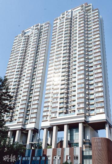 房協於2012年6月出售深水埗喜雅(圖)樓花時,有時任高層涉嫌向地產代理透露申領樓宇交易佣金等資料,房協因此作內部調查並收緊制度。(劉焌陶攝) 房協於2012年6月出售深水埗喜雅(圖)樓花時,有時任高層涉嫌向地產代理透露申領樓宇交易佣金等資料,房協因此作內部調查並收緊制度。(劉焌陶攝)