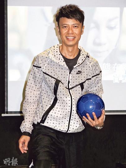 李克勤忙完與容祖兒合作的演唱會,現在又馬不停蹄宣傳新歌。(攝影:孫慧莊) 李克勤忙完與容祖兒合作的演唱會,現在又馬不停蹄宣傳新歌。(攝影:孫慧莊)