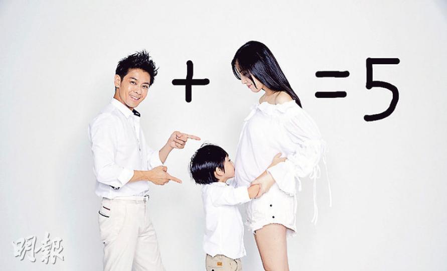 林志穎一家三口+太太腹中孖仔，就是=5。（微博圖片）