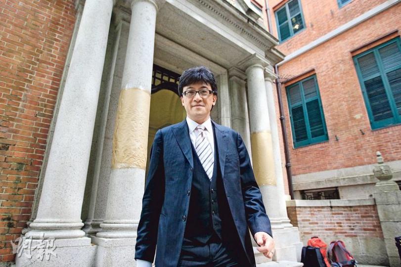 代表調查委員會的資深大律師石永泰表明不會護短,強調委員會獨立調查,不受另外2個相關專責小組的調查影響。(郭慶輝攝) 代表調查委員會的資深大律師石永泰表明不會護短,強調委員會獨立調查,不受另外2個相關專責小組的調查影響。(郭慶輝攝)