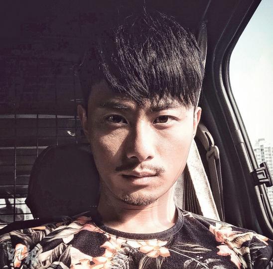 楊潮凱指自己仍是無綫藝員。(微博圖片) 楊潮凱指自己仍是無綫藝員。(微博圖片)