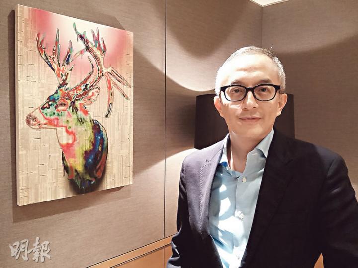 方文彬認為，經過早前一輪迷你戶銷售熱潮後，新盤單位設計將回歸較傳統路綫，戶型不會再過於迷你，而資本策略屯門仁政街項目雖以中小型單位為主打，但不會提供劏房戶。（林可為攝）資策去年以4.27億投得的屯門仁政街商住地皮，每方呎樓面地價達5307元，較當時市場預期的上限高近兩成，並貼近市區地皮價的水平。（蘇智鑫攝）