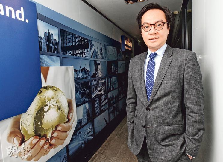 安聯基金經理黃瑞麒表示，在計算高增長股估值時，市盈率增長率較傳統的市盈率更加合適。（李紹昌攝）