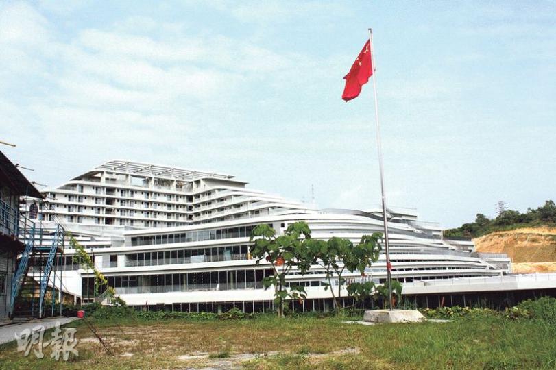 位於深圳市大鵬禾塘仔的國家基因庫已建成,佔地11.6萬平方米,明年初投入使用。(楊立贇攝) 位於深圳市大鵬禾塘仔的國家基因庫已建成,佔地11.6萬平方米,明年初投入使用。(楊立贇攝)