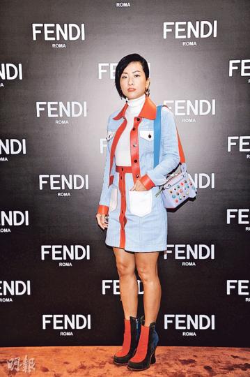 徐濠縈表示留港過聖誕。（攝影鎅O者﹕柯美）馬詩慧、王敏德夫婦昨晚拍拖出席活動。（攝影鎅O者﹕柯美）