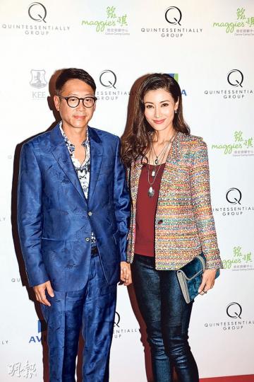 許晉亨與李嘉欣十指緊扣出席聖誕頌歌匯演，大曬恩愛。（攝影﹕楊安莉）