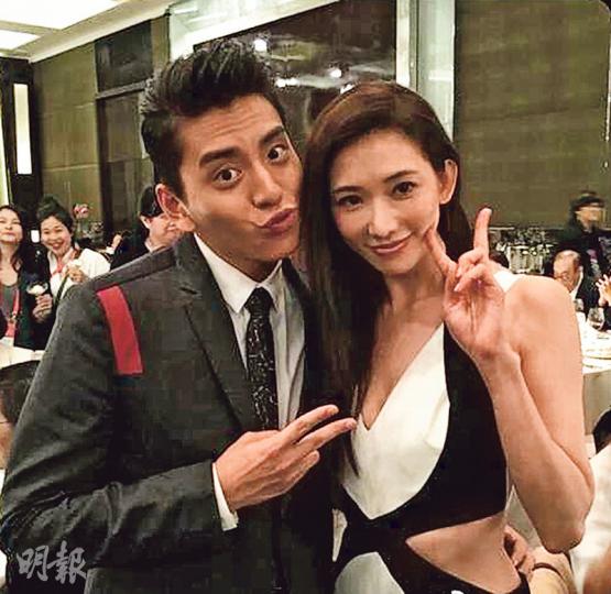 王大陸大讚女神林志玲﹕「真的好美!」(微博圖片)王大陸與出爐影后林嘉欣合照,自言﹕「為什麼不早出生20年?」(微博圖片) 王大陸大讚女神林志玲﹕「真的好美!」(微博圖片)王大陸與出爐影后林嘉欣合照,自言﹕「為什麼不早出生20年?」(微博圖片)
