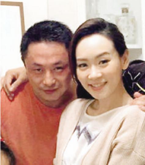 楊思琦澄清緋聞新歡俞越只是認識多年的同學及好友。(微博圖片) 楊思琦澄清緋聞新歡俞越只是認識多年的同學及好友。(微博圖片)