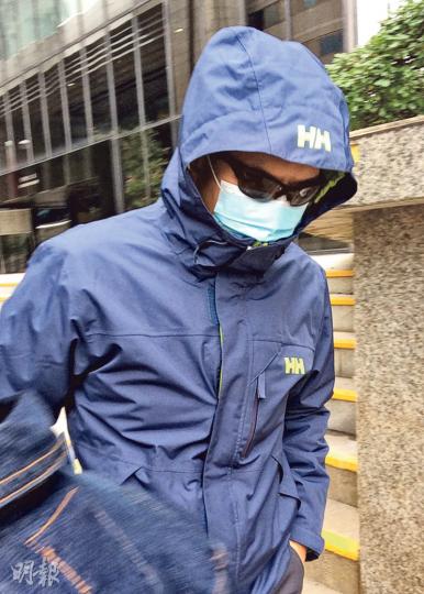 根據控方開案陳辭,警方在案發現場檢取的5個指模樣本中,其中一個與被告朱志豪(圖)的指模脗合。(黃建邦攝) 根據控方開案陳辭,警方在案發現場檢取的5個指模樣本中,其中一個與被告朱志豪(圖)的指模脗合。(黃建邦攝)