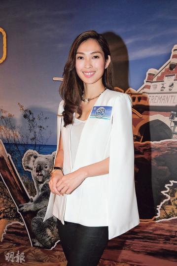 宋熙年慶幸有得留低繼續主持《東張西望》，相信會與新同事擦出火花。（攝影：孫華中）無綫高層曾勵珍被指失勢，被視為其愛將的邵美琪表示自己有工作會照做。（攝影：孫華中）