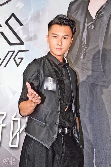 王浩信認為選港姐要美貌與智慧並重外,事業線亦很重要,不過是手掌那條。(攝影:鍾偉茵)陳自瑤早前到越南旅行大曬泳衣照。(微博圖片)劉佩玥表示與伍允龍(圓圖)的緋聞是假的。(攝影:鍾偉茵)對於港男港姐合併舉行可結良緣,陳庭欣笑言是後話。(攝影:鍾偉茵) 王浩信認為選港姐要美貌與智慧並重外,事業線亦很重要,不過是手掌那條。(攝影:鍾偉茵)陳自瑤早前到越南旅行大曬泳衣照。(微博圖片)劉佩玥表示與伍允龍(圓圖)的緋聞是假的。(攝影:鍾偉茵)對於港男港姐合併舉行可結良緣,陳庭欣笑言是後話。(攝影:鍾偉茵)
