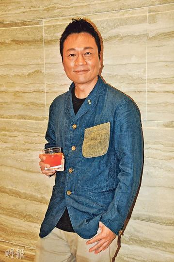 黎耀祥認為感情事沒有對錯,最重要志趣相投。(攝影/記者:梁榮達)楊證樺與沈可欣昨晚補擺喜酒及舉行兒子百日宴,一家三口幸福快樂。(攝影/記者:梁榮達) 黎耀祥認為感情事沒有對錯,最重要志趣相投。(攝影/記者:梁榮達)楊證樺與沈可欣昨晚補擺喜酒及舉行兒子百日宴,一家三口幸福快樂。(攝影/記者:梁榮達)