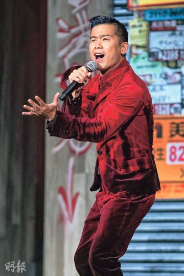 林海峰指民間特首發哥、華仔及黎明,一個比一個受港人歡迎。(攝影﹕孫華中) 林海峰指民間特首發哥、華仔及黎明,一個比一個受港人歡迎。(攝影﹕孫華中)