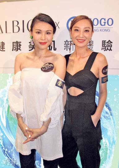 何嘉莉(左)去年再婚無請鄭希怡(右)飲,被傳不和,提議兩人擁抱泯恩仇,何嘉莉說:「無恩仇何來要攬!」(攝影鎅O者:鍾一虹) 何嘉莉(左)去年再婚無請鄭希怡(右)飲,被傳不和,提議兩人擁抱泯恩仇,何嘉莉說:「無恩仇何來要攬!」(攝影鎅O者:鍾一虹)