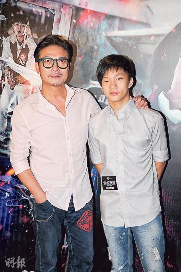 錢小豪前晚帶同14歲細仔錢穎德睇電影《屍殺列車》。(攝影/記者﹕林祖傑) 錢小豪前晚帶同14歲細仔錢穎德睇電影《屍殺列車》。(攝影/記者﹕林祖傑)