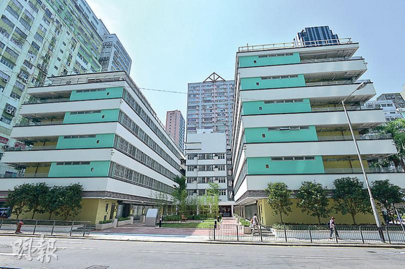 獲評為二級歷史建築的柴灣工廠大廈，經3年多改建後，現成為提供187個單位的公屋項目，本月中編配住戶入伙，但至今僅20多戶願意入伙。（黃志東攝）