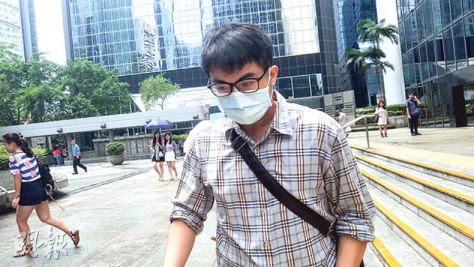 涉助假業主賣樓的「契仔」鄧耀昌（圖）早前否認控罪，惟其代表律師昨在庭上表示，由於收到被告進一步指示，案件很大機會不用繼續審理。鄧耀昌下周一或重新答辯。（鄧力行攝）