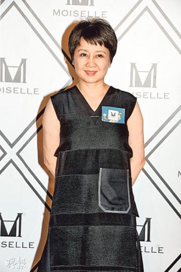 四太梁安琪表示賭王知道爆竊後,反應是「咁多山賊!」(攝影﹕孫華中) 何超盈前晚跟母親梁安琪出席時裝活動。(攝影﹕孫華中) 四太梁安琪表示賭王知道爆竊後,反應是「咁多山賊!」(攝影﹕孫華中) 何超盈前晚跟母親梁安琪出席時裝活動。(攝影﹕孫華中)