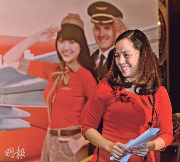 越捷航空副總經理阮氏翠萍（圖）表示，未來將與越南母公司旗下銀行與五星級酒店合作，提供酒店預訂與「貸款買機票」等服務。（劉焌陶攝）