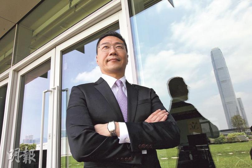 46歲的自由黨副主席邵家輝說自己不會為爭取知名度而搶曝光，但日後必會發聲捍衛商界利益，亦說「預了被人鬧」。（李紹昌攝）