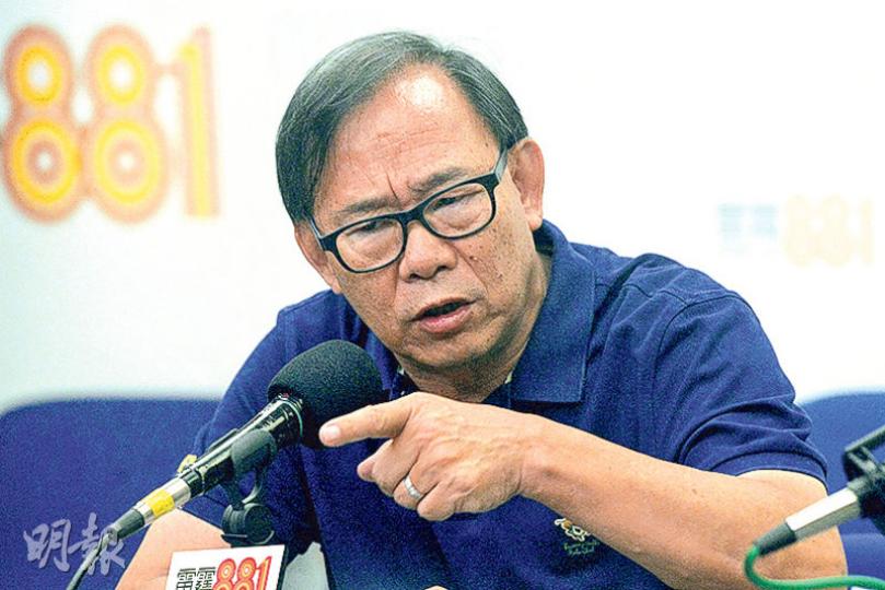 橫洲發展爭議持續，元朗區議會前主席、立法會議員梁志祥於商台節目承認曾向政府提出先建4000單位並獲政府接納，強調自己事先不知情。（楊柏賢攝）