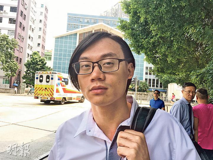 被告陳柏洋否認旺角衝突當日向警員擲水樽，稱施襲者另有其人。（梁嘉怡攝）