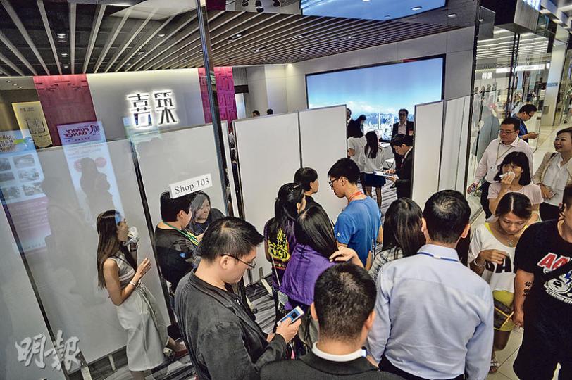 第三季最後一個全新推售樓盤、麗展土瓜灣喜築昨首輪開售135伙，市場消息指全日沽約55伙，佔可售單位數量約四成。（蘇智鑫攝）