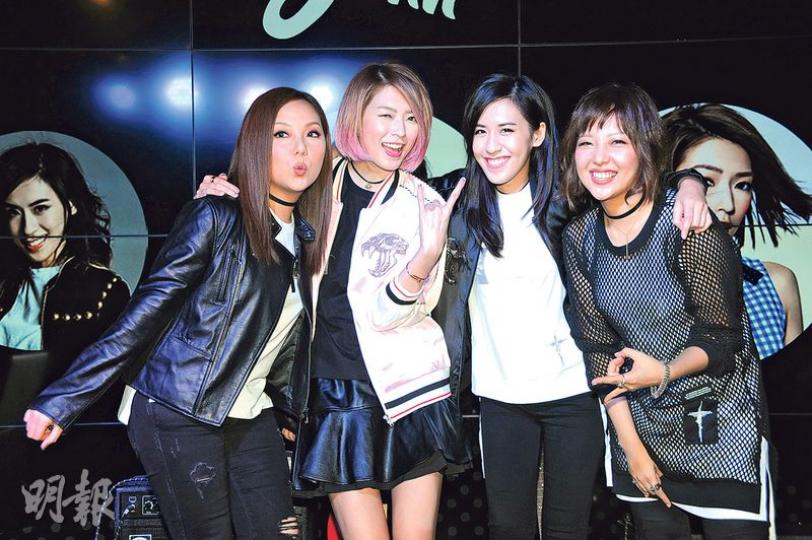 連詩雅、衛蘭、衛詩及曾若華組成最新女子組合Dear John。(攝影鎅O者:梁榮達) 連詩雅、衛蘭、衛詩及曾若華組成最新女子組合Dear John。(攝影鎅O者:梁榮達)