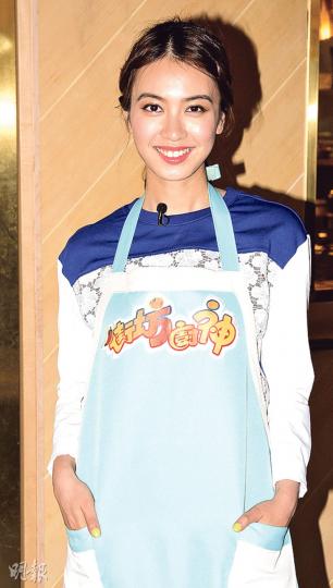 朱千雪自認廚藝不錯,更自封「環保廚師」。(攝影:梁迺楠)劉佩玥指何廣沛(圓圖)是其好友,絕非緋聞男友。(攝影:梁迺楠) 朱千雪自認廚藝不錯,更自封「環保廚師」。(攝影:梁迺楠)劉佩玥指何廣沛(圓圖)是其好友,絕非緋聞男友。(攝影:梁迺楠)