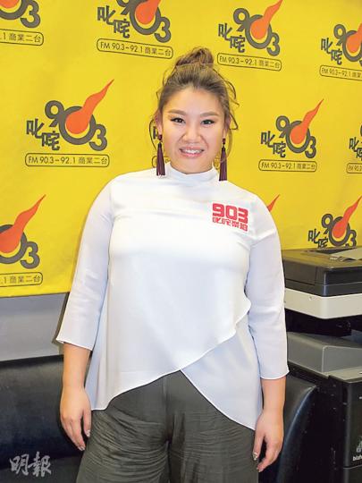 欣宜開騷要求三個條件,風扇、時間及不要告知她票房。(攝影鎅O者﹕鍾一虹) 欣宜開騷要求三個條件,風扇、時間及不要告知她票房。(攝影鎅O者﹕鍾一虹)