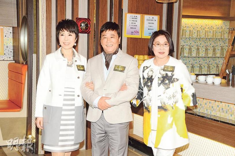 關菊英(左起)、夏雨及李司棋這個好戲鐵三角再合作,令觀眾期待。(攝影:孫華中)陳敏之表示會跟老公分工合作照顧BB。(攝影:孫華中) 關菊英(左起)、夏雨及李司棋這個好戲鐵三角再合作,令觀眾期待。(攝影:孫華中)陳敏之表示會跟老公分工合作照顧BB。(攝影:孫華中)