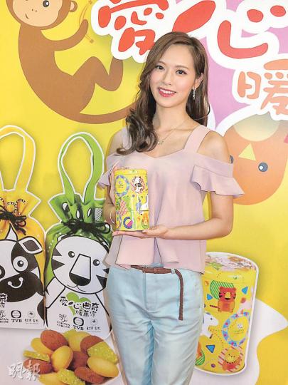 馮盈盈自覺偏瘦,故努力增肥。(攝影鎅O者:柯美) 馮盈盈自覺偏瘦,故努力增肥。(攝影鎅O者:柯美)