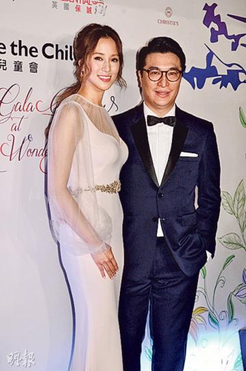 徐子淇昨晚以籌委會主席身分與夫婿李家誠出席慈善晚宴,希望能籌得1000萬拯救全球難民。(攝影﹕梁迺楠) 徐子淇昨晚以籌委會主席身分與夫婿李家誠出席慈善晚宴,希望能籌得1000萬拯救全球難民。(攝影﹕梁迺楠)