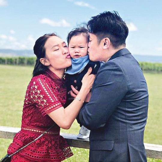 ■樂仔胞妹昨在Ig貼上一家三口在澳洲出席婚禮的照片。
