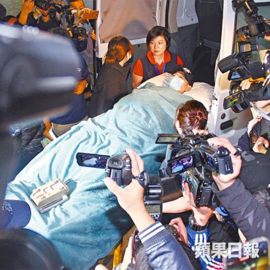 ■囡囡「我愛你」生日卡送華仔。■經過203日休養華仔正式復出。唐詩詠、盧啟邦■吳綺莉記招上哭訴。■卓林出櫃跟網紅Andi同居。 ■囡囡「我愛你」生日卡送華仔。■經過203日休養華仔正式復出。唐詩詠、盧啟邦■吳綺莉記招上哭訴。■卓林出櫃跟網紅Andi同居。