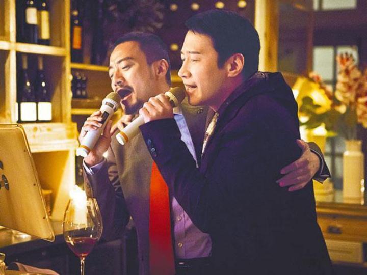 ■黎明和張涵予(左)不但在電影中合作,更會合唱宣傳曲。 ■黎明和張涵予(左)不但在電影中合作,更會合唱宣傳曲。
