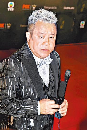 ■曾志偉已連日被指控。資料圖片■內地「金牌模女教母」韓穎華(左三)與黃曉明(左一)亦相熟。微博圖片■上周曾寶儀曾貼出跟父在日本遊玩的開心相。互聯網圖片 ■曾志偉已連日被指控。資料圖片■內地「金牌模女教母」韓穎華(左三)與黃曉明(左一)亦相熟。微博圖片■上周曾寶儀曾貼出跟父在日本遊玩的開心相。互聯網圖片