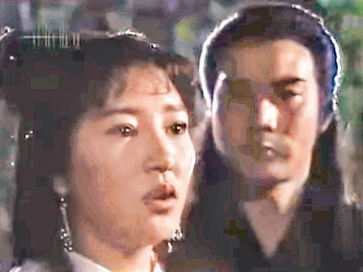 ■93年徐少強與雪梨合作拍《天蠶變之再與天比高》。電視圖片■徐少強一直有拍電影,前年接拍《三少爺的劍》。劇照 ■93年徐少強與雪梨合作拍《天蠶變之再與天比高》。電視圖片■徐少強一直有拍電影,前年接拍《三少爺的劍》。劇照