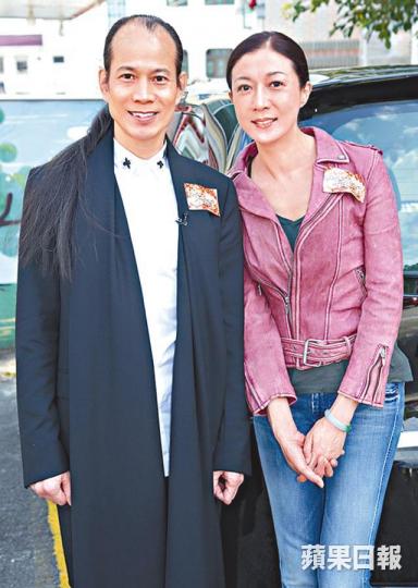 ■蘇民峰建議吳綺莉用旺丁旺財的後門出入來改善母女關係。 ■蘇民峰建議吳綺莉用旺丁旺財的後門出入來改善母女關係。
