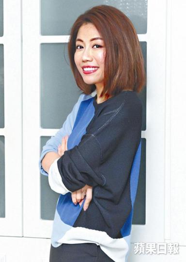 ■彭秀慧表示等人替她慶祝《29+1》演出一百場。 ■彭秀慧表示等人替她慶祝《29+1》演出一百場。