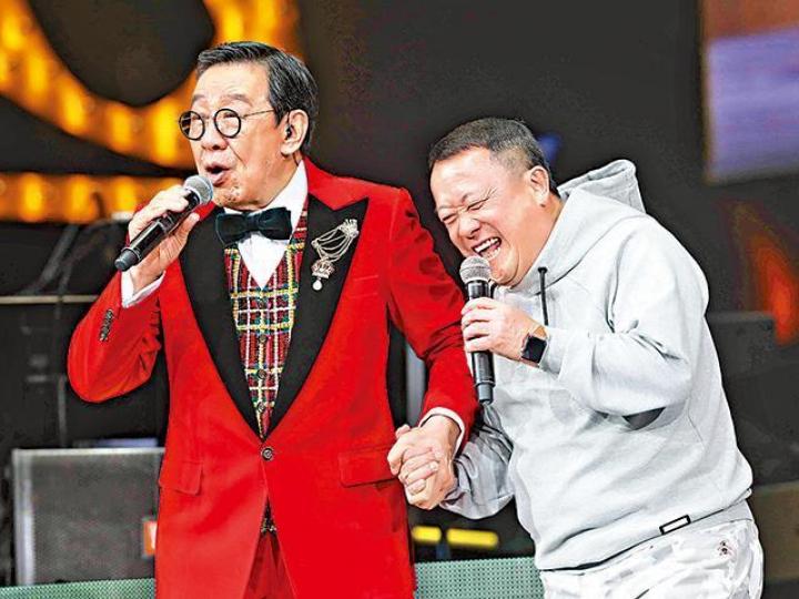 ■演唱會稀客吳鎮宇都有上台做嘉賓。
■演唱會稀客吳鎮宇都有上台做嘉賓。