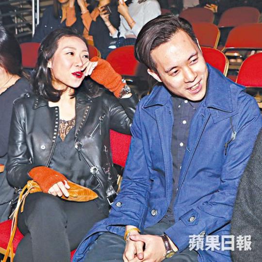■卓韻芝近日在台灣宣傳新書《峰迴路轉》,原來她在新書中宣佈結婚。
■卓韻芝近日在台灣宣傳新書《峰迴路轉》,原來她在新書中宣佈結婚。