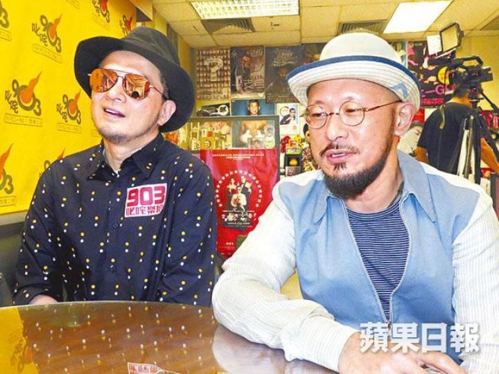 ■黃耀明(左)稱音樂會有不少東西要準備,已開始綵排。
■黃耀明(左)稱音樂會有不少東西要準備,已開始綵排。