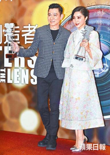 ■周秀娜因為感謝不同攝影師把她拍得漂亮,所以前來撐場。
■周秀娜因為感謝不同攝影師把她拍得漂亮,所以前來撐場。