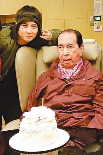 何超儀 何超儀