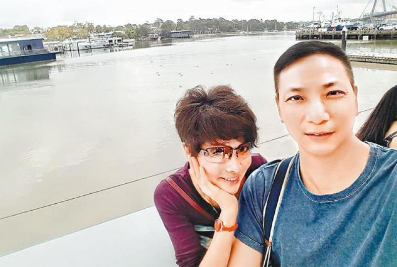 ■寶珮如和一班好姊妹去悉尼出席佈道會,順便四出觀光。
■寶珮如和一班好姊妹去悉尼出席佈道會,順便四出觀光。
